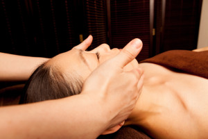 フェイス顎ライン